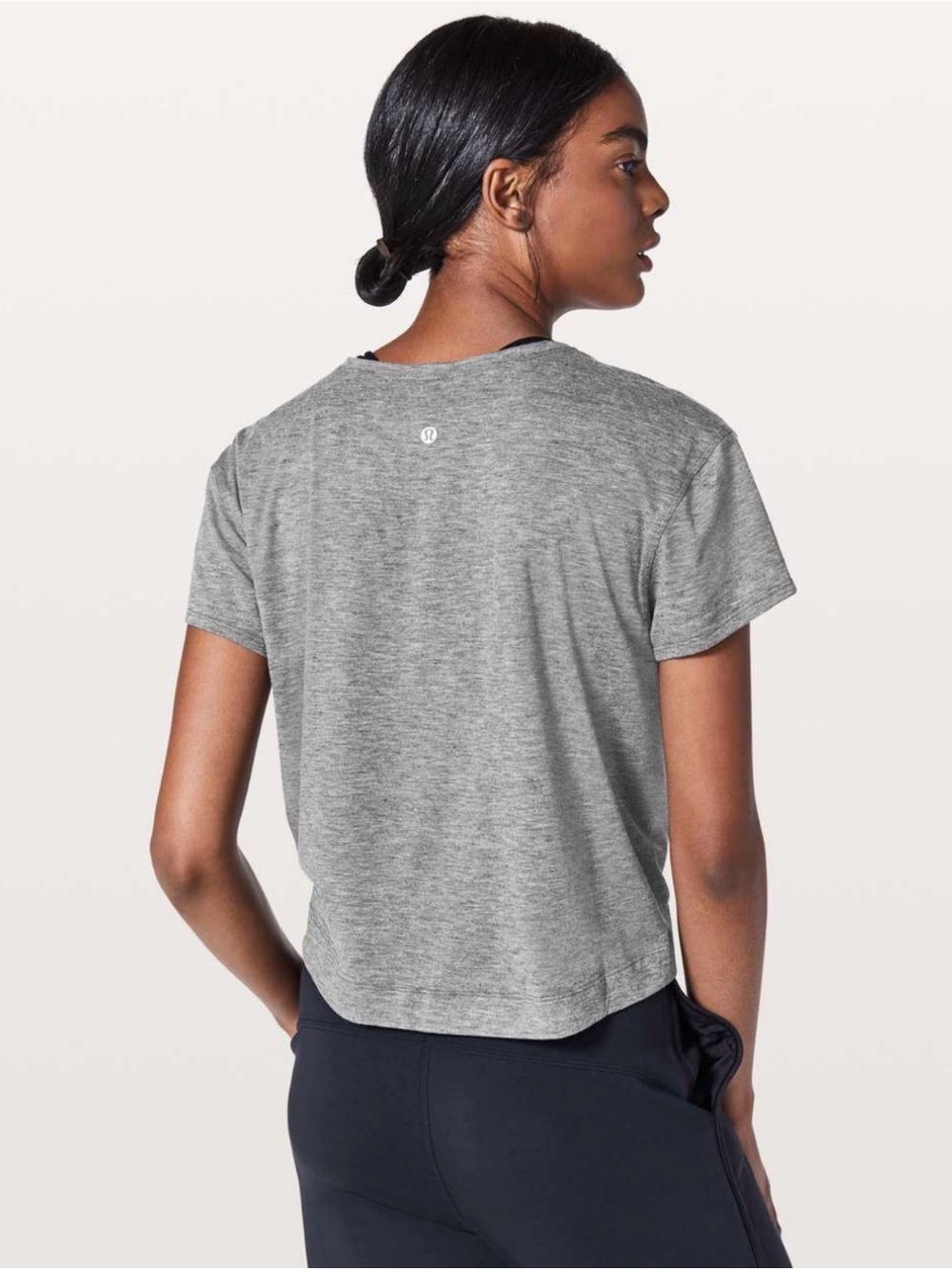 lululemon athletica Heather Gray Short Sleeve Crew Tee